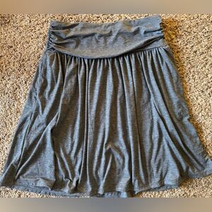 Halara Flowy High-Waist Skirt – Gray – Size Large – NWT